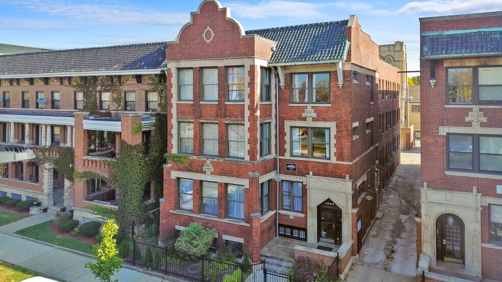 5017 S Drexel Blvd, Chicago, IL for sale - Building Photo - Image 3 of 6