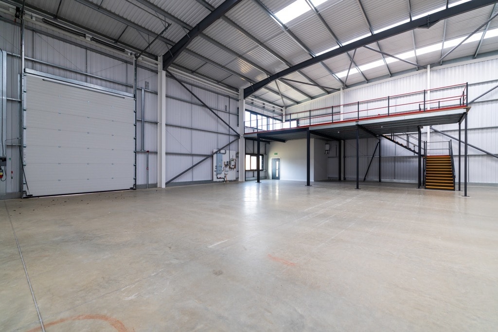 Welsh Ln, Banbury, OXF OX17 2HB - Unit Unit 14 - - Interior Photo - Image 2 of 5