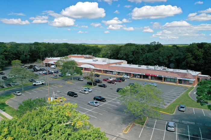 5-25 Eastport Manor Rd, Eastport, NY to rent Building Photo- Image 1 of 17