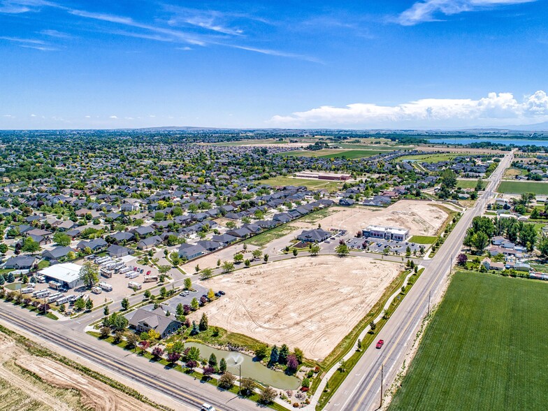 1017 Rising Sun, Nampa, ID for sale - Primary Photo - Image 2 of 5