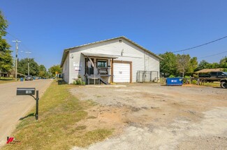 More details for 102 Gray St, Henderson, TX - Light Industrial for Sale