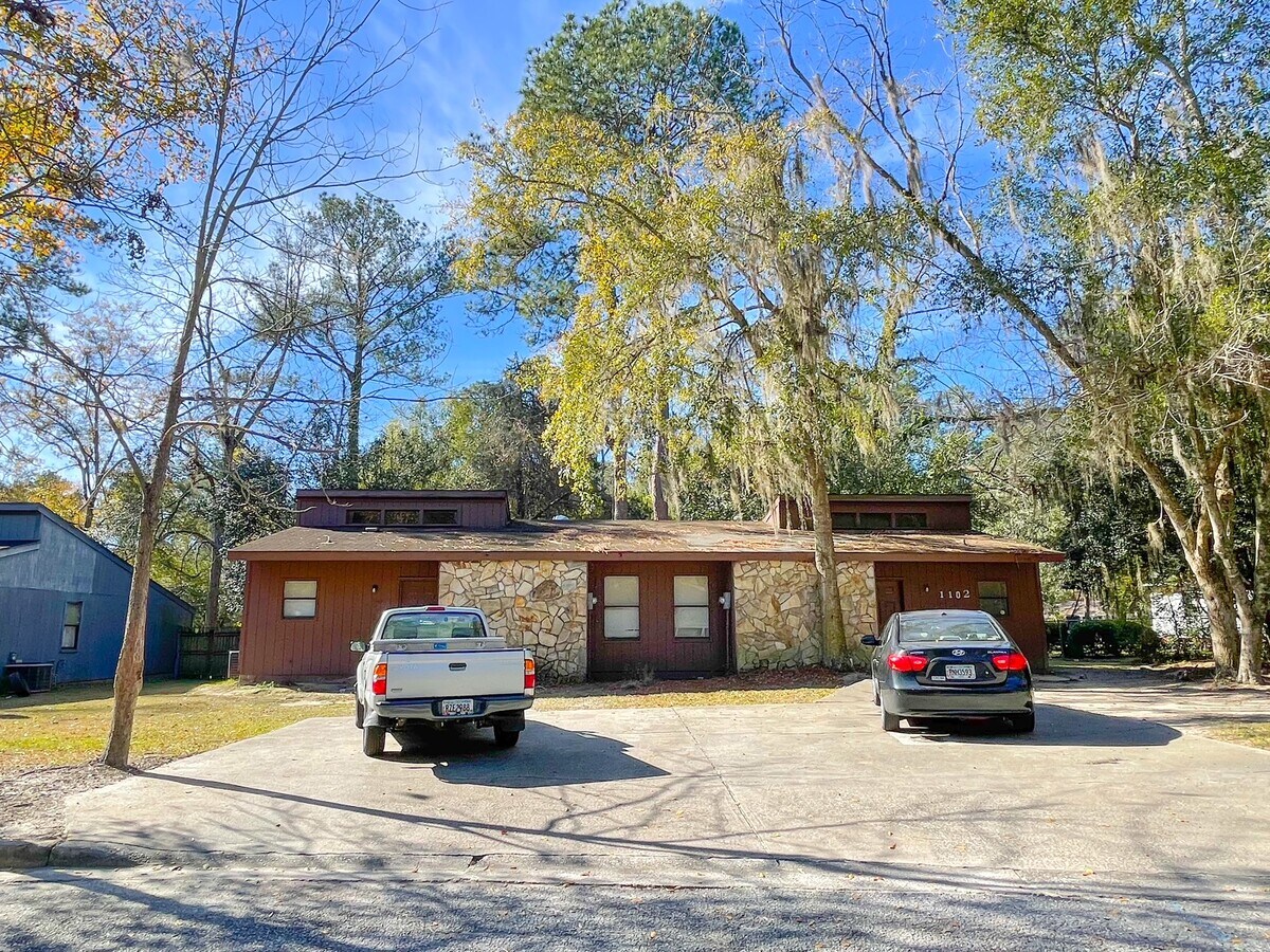 1102 Langdale Dr, Valdosta 31602 UK