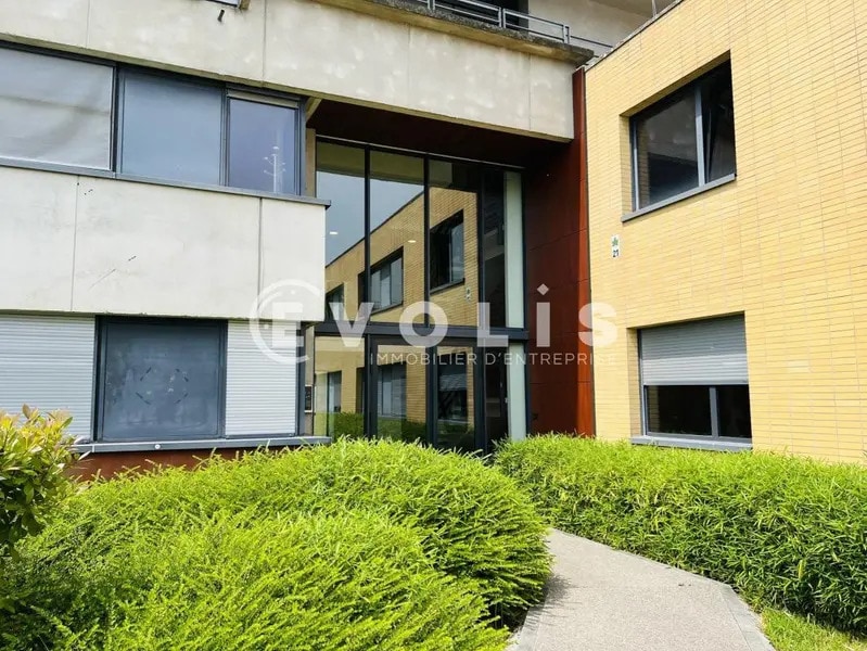Vente Bureaux 475 m² - Photo 1