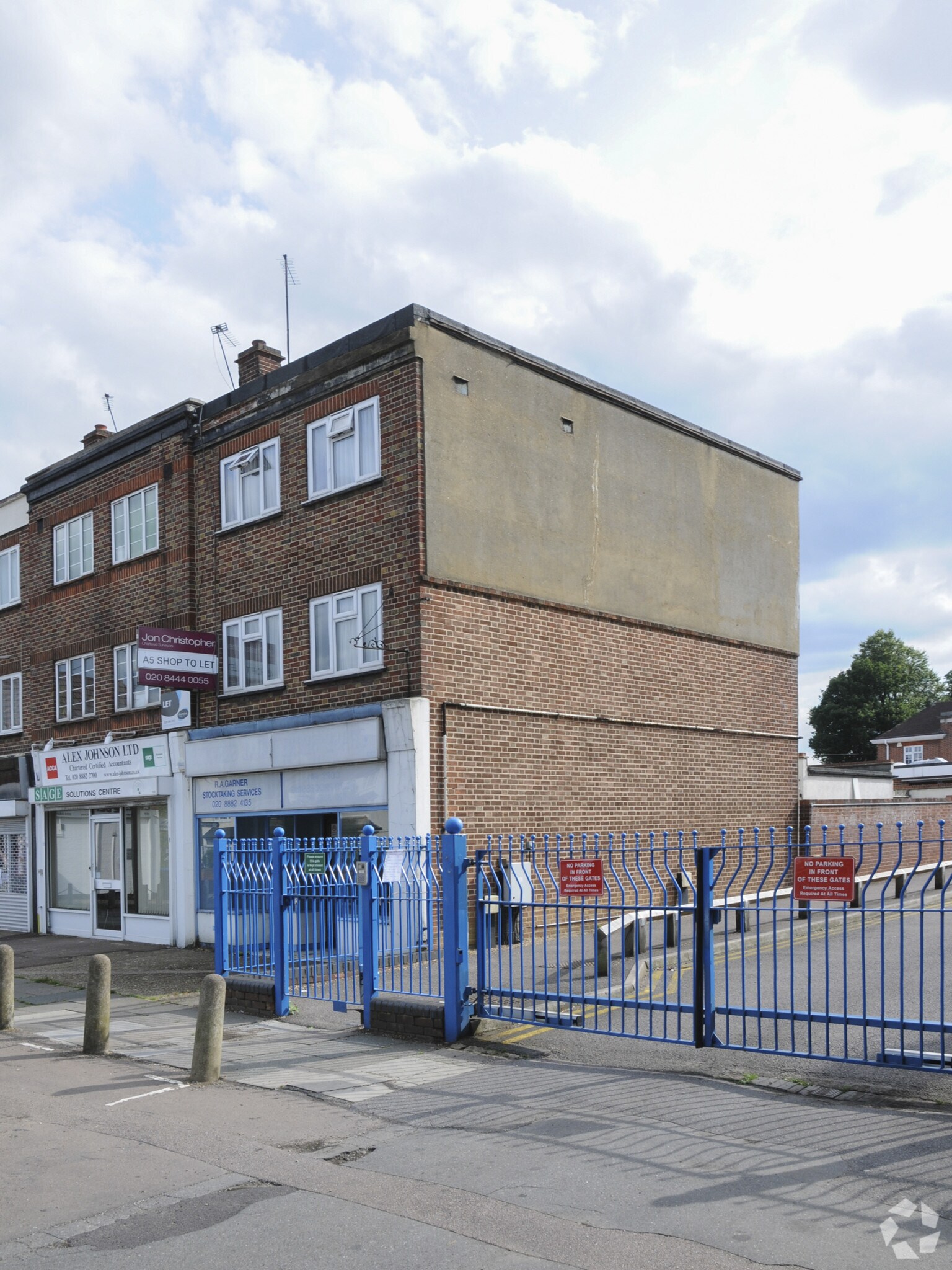 123 Chase Side, London for sale Primary Photo- Image 1 of 1