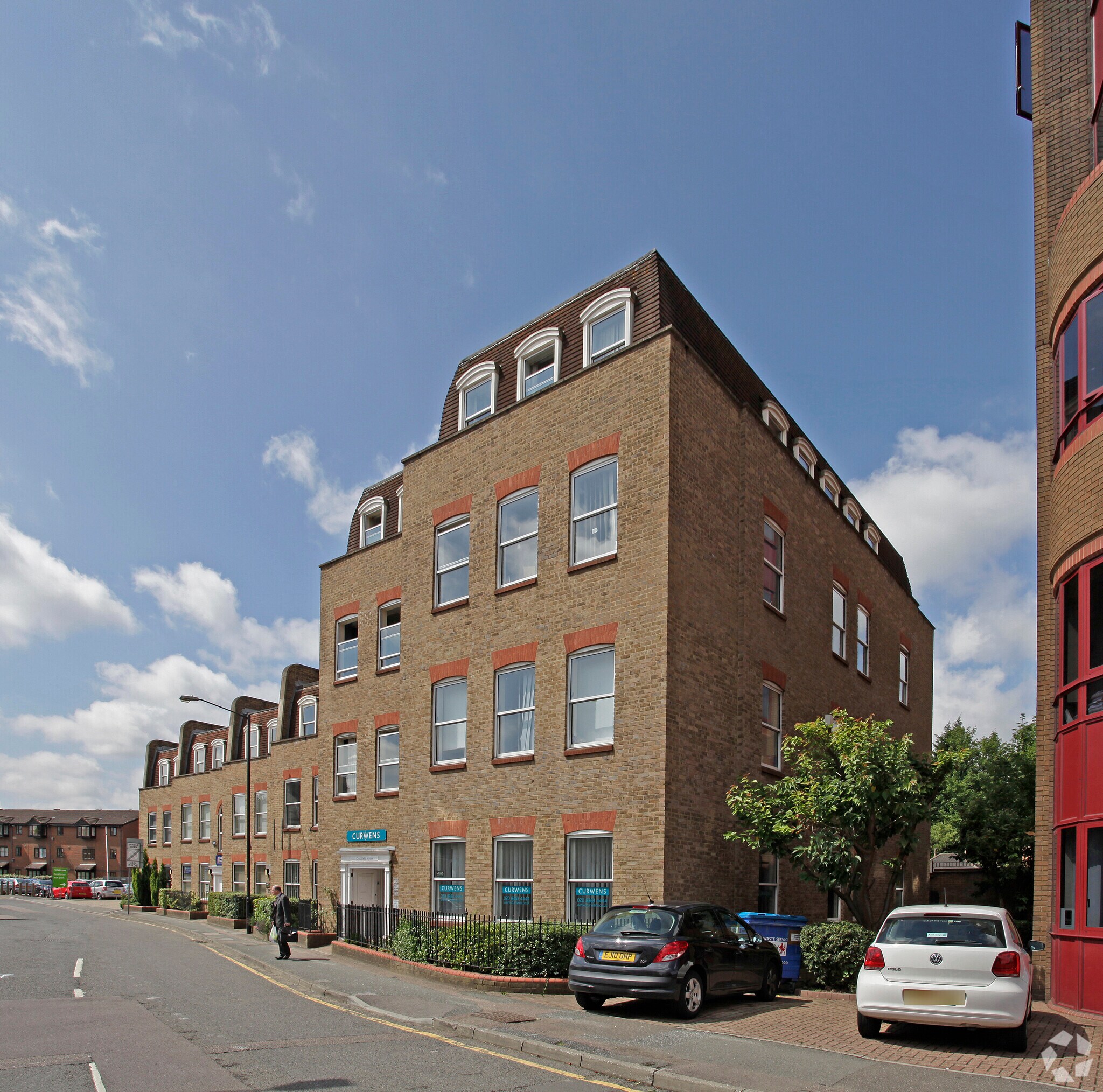 Gladbeck Way, Enfield for sale Primary Photo- Image 1 of 1