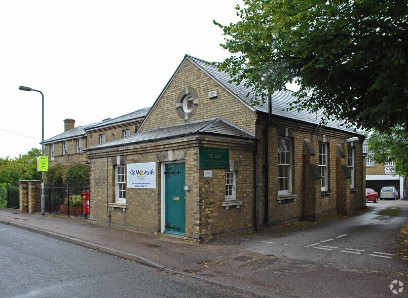 20 Simpson Rd, Milton Keynes, MK2 2DD UK