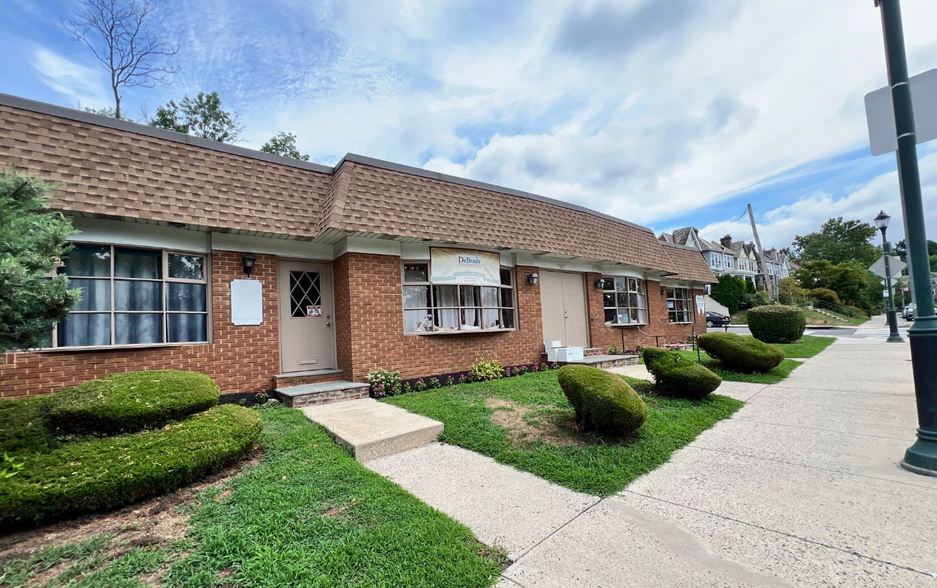 7601 Germantown Ave, Philadelphia, PA for sale - Building Photo - Image 1 of 3