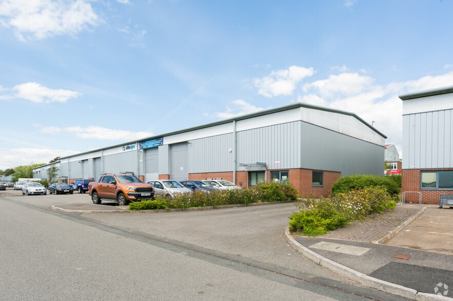 Western Ave, Bridgend for sale - Primary Photo - Image 1 of 1