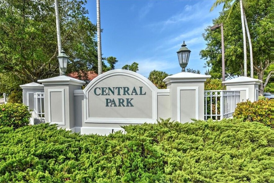 13730 Cypress Terrace Cir, Fort Myers, FL for sale - Building Photo - Image 1 of 1