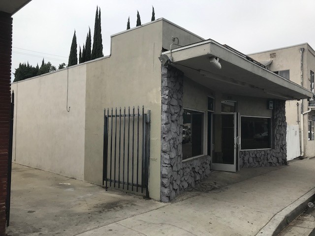 6037-6039 Atlantic Ave, Long Beach, CA for sale - Building Photo - Image 1 of 1