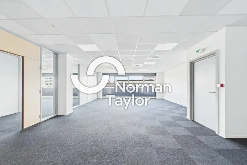 Office in Montpellier to rent Interior Photo- Image 1 of 22