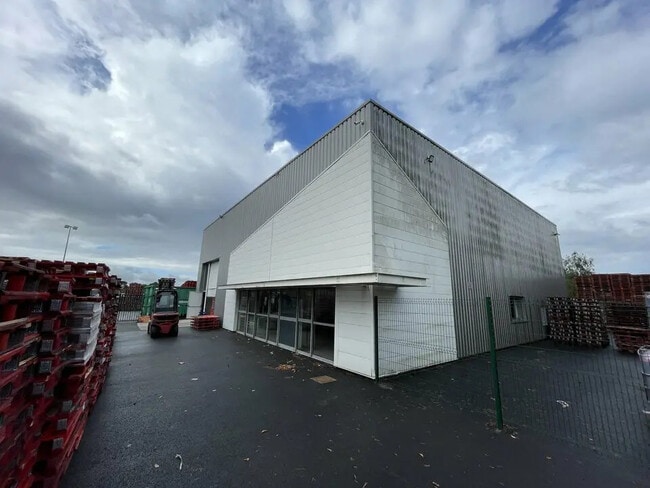 Location Entrepôt 500 m²