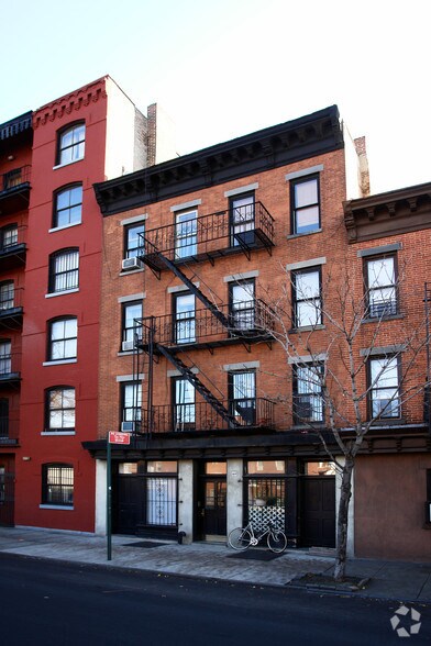 447 Hicks St, Brooklyn, NY for sale - Building Photo - Image 1 of 27