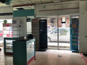 Retail in Aranjuez, Madrid to rent Interior Photo- Image 2 of 8