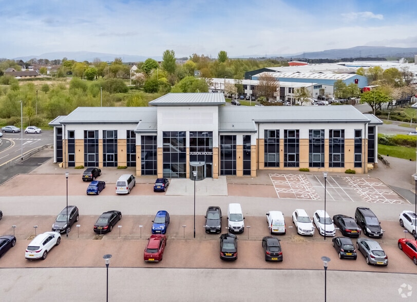 Haslingden Rd, Blackburn to rent - Building Photo - Image 3 of 5