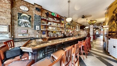 195 Bedford Ave, Brooklyn, NY to rent Interior Photo- Image 2 of 23