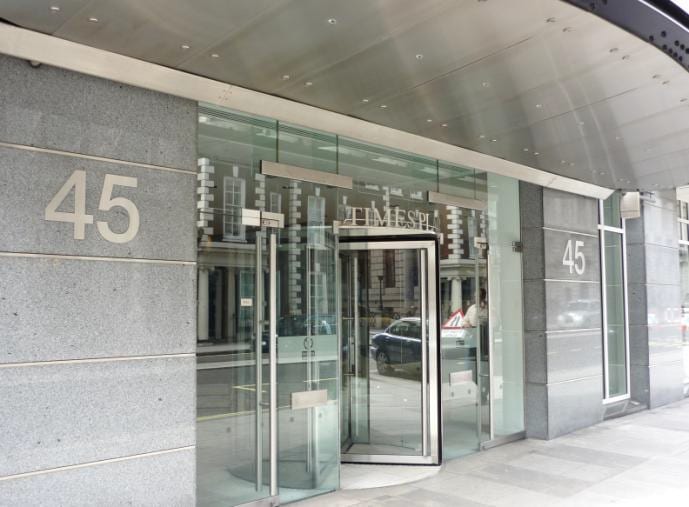 45 Pall Mall, London to rent - Interior Photo - Image 2 of 4