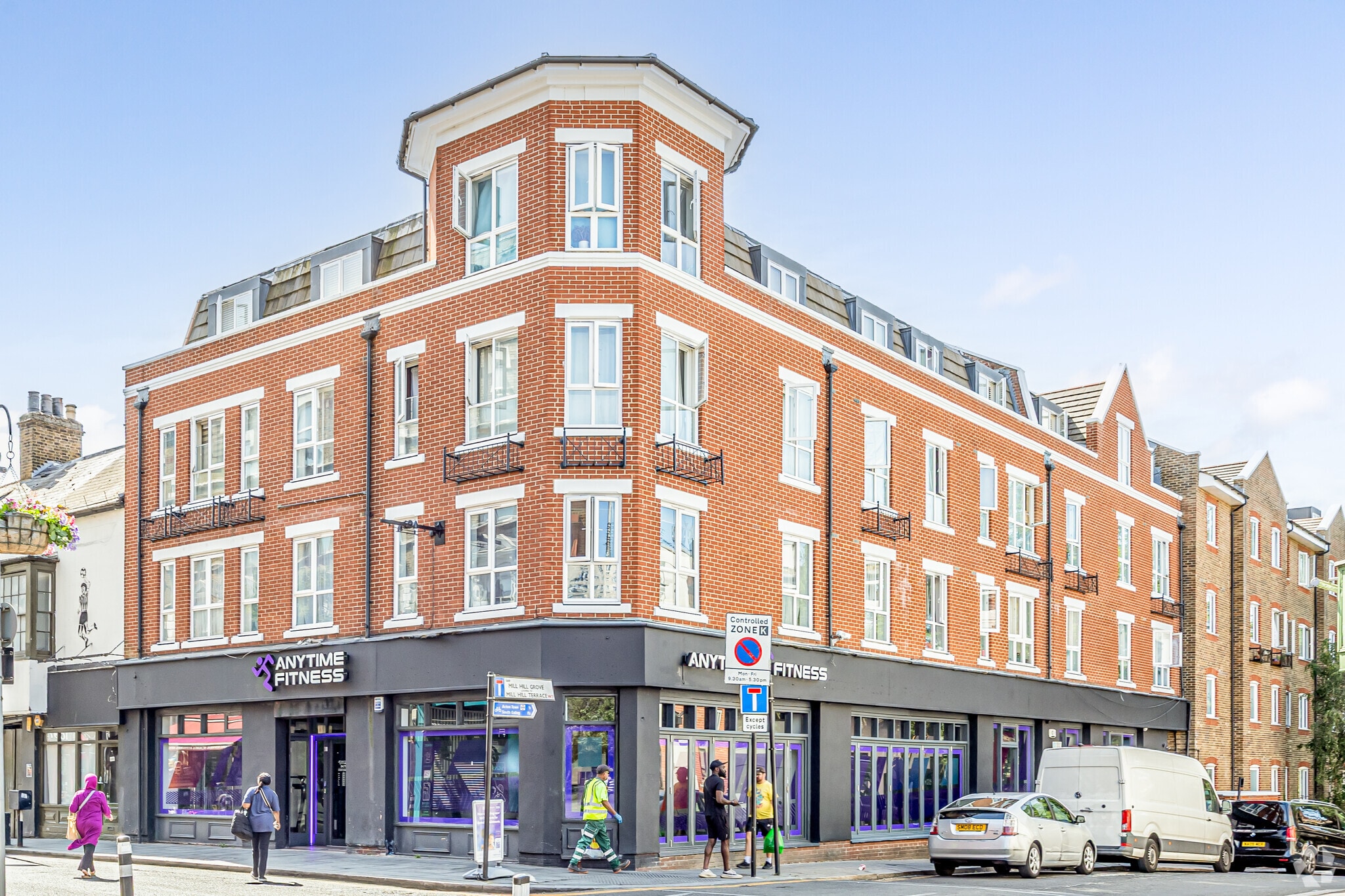187-189 High St, London for sale Primary Photo- Image 1 of 3