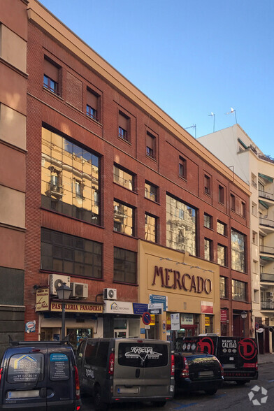 Calle de Lope de Rueda, 53, Madrid, Madrid for rent - Building Photo - Image 2 of 5