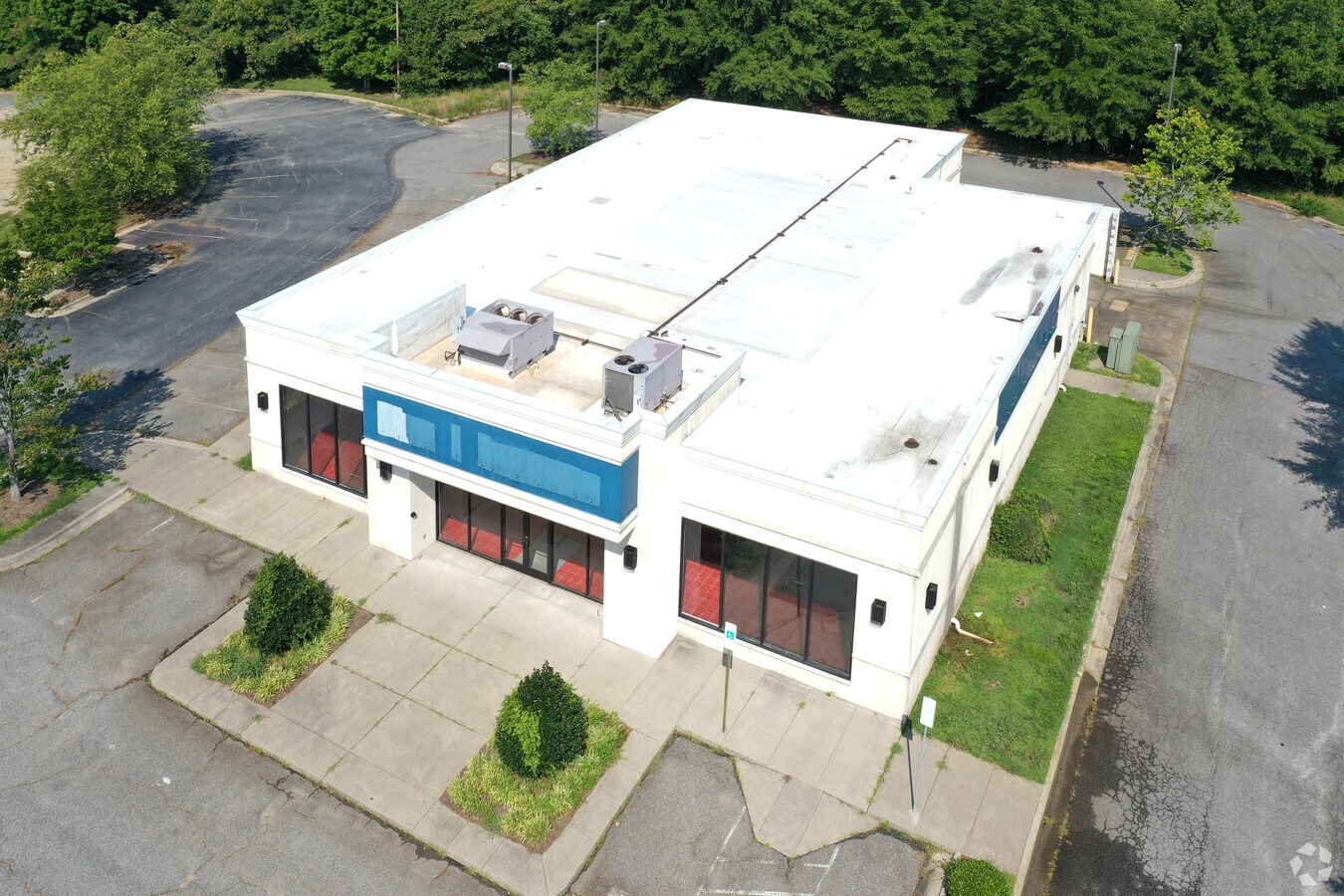 1070 Mall Loop Rd, High Point 27262 Retail for Sale