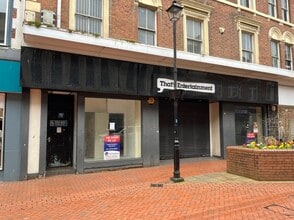 9-11 Regent St, Wrexham to rent Building Photo- Image 1 of 1