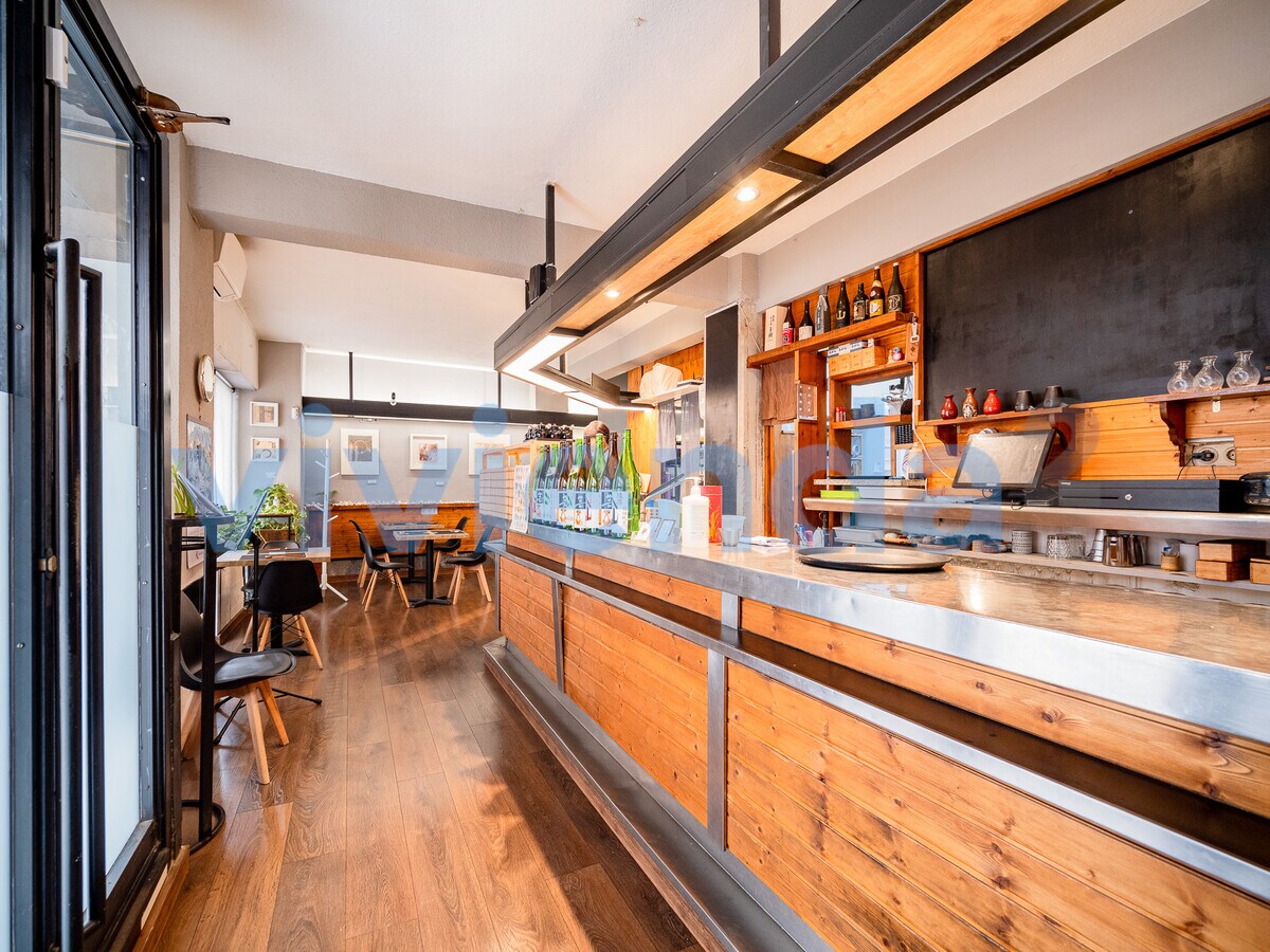 Madrid, MAD 28028 - Unit 01 -  - Interior Photo - Image 1 of 16