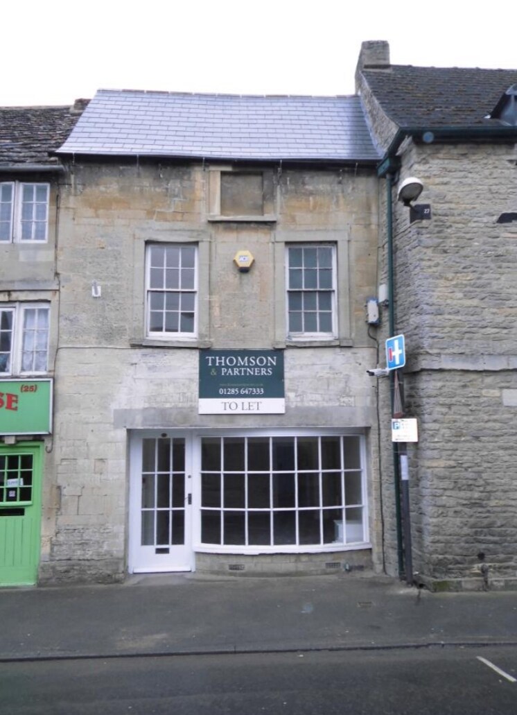 26 London St, Fairford for sale Primary Photo- Image 1 of 1