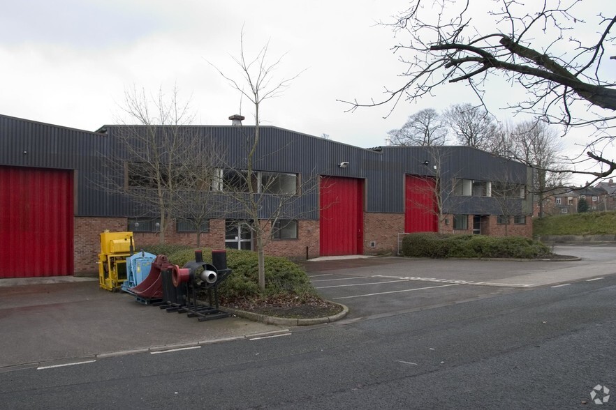 Fence Ave, Macclesfield for sale - Primary Photo - Image 1 of 1