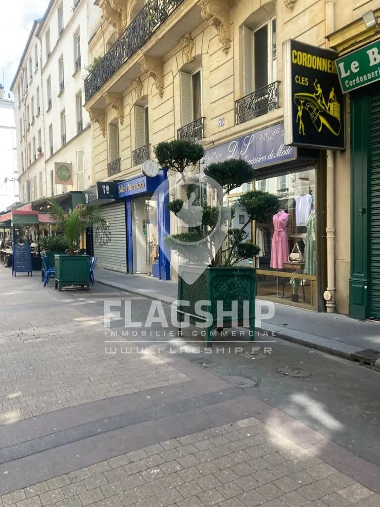 Location Commerce 60 m² - Photo 1