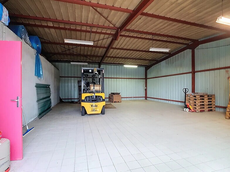 Light Industrial in Fontenilles for sale - Interior Photo - Image 3 of 15