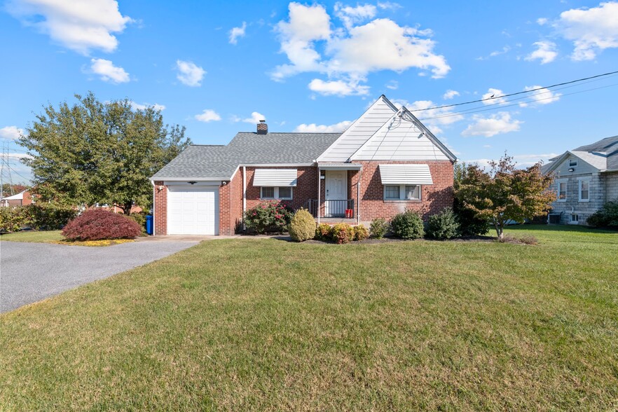 6914 Golden Ring Rd, Rosedale, MD for sale - Building Photo - Image 2 of 40