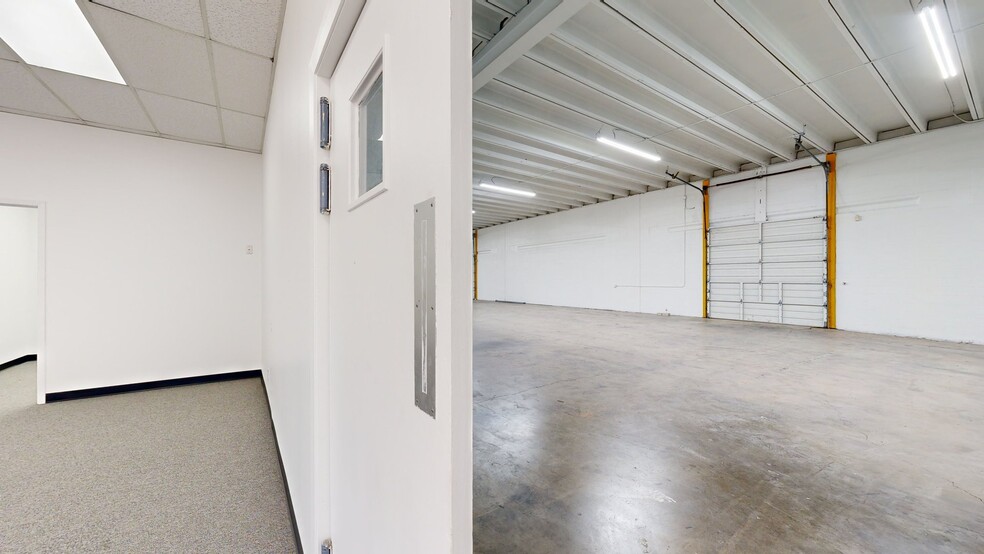 3907 Warehouse Row, Austin, TX for rent - Matterport 3D Scan - Image 3 of 42