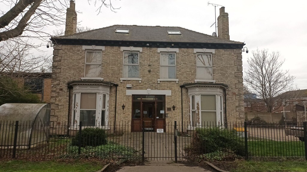 8 Park St, Hull for sale Primary Photo- Image 1 of 1