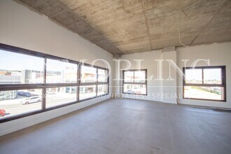 Office in Mataró, Barcelona to rent Interior Photo- Image 1 of 12