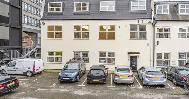 More details for 311 Chase Rd, London - Retail to Rent