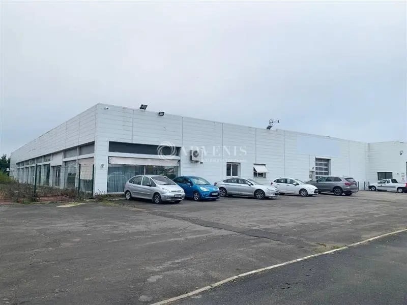 Vente Local d'activités 2 000 m² - Photo 1