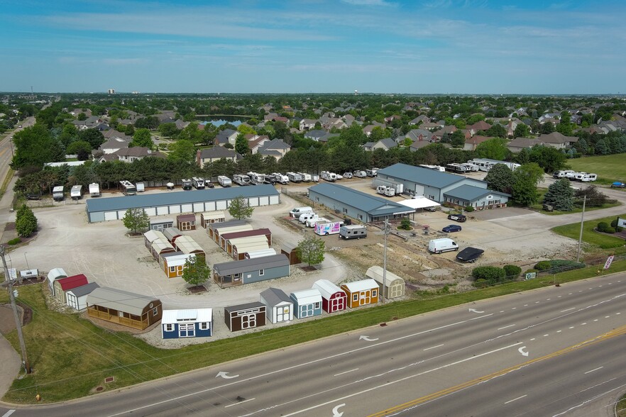 1804 N Towanda Barnes Rd, Bloomington, IL for sale - Building Photo - Image 1 of 1