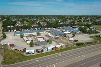 1804 N Towanda Barnes Rd, Bloomington, IL for sale Building Photo- Image 1 of 1