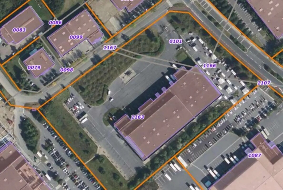 Industrial in SAINT-OUEN-L'AUMONE to rent Aerial- Image 1 of 8