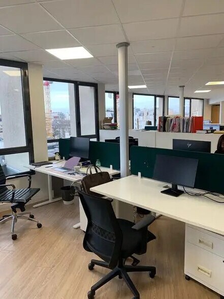 69 Bis Avenue Pierre Grenier, Boulogne-Billancourt to rent - Interior Photo - Image 2 of 6