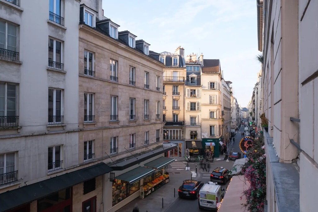 Location Bureaux 72 m² - Photo 1