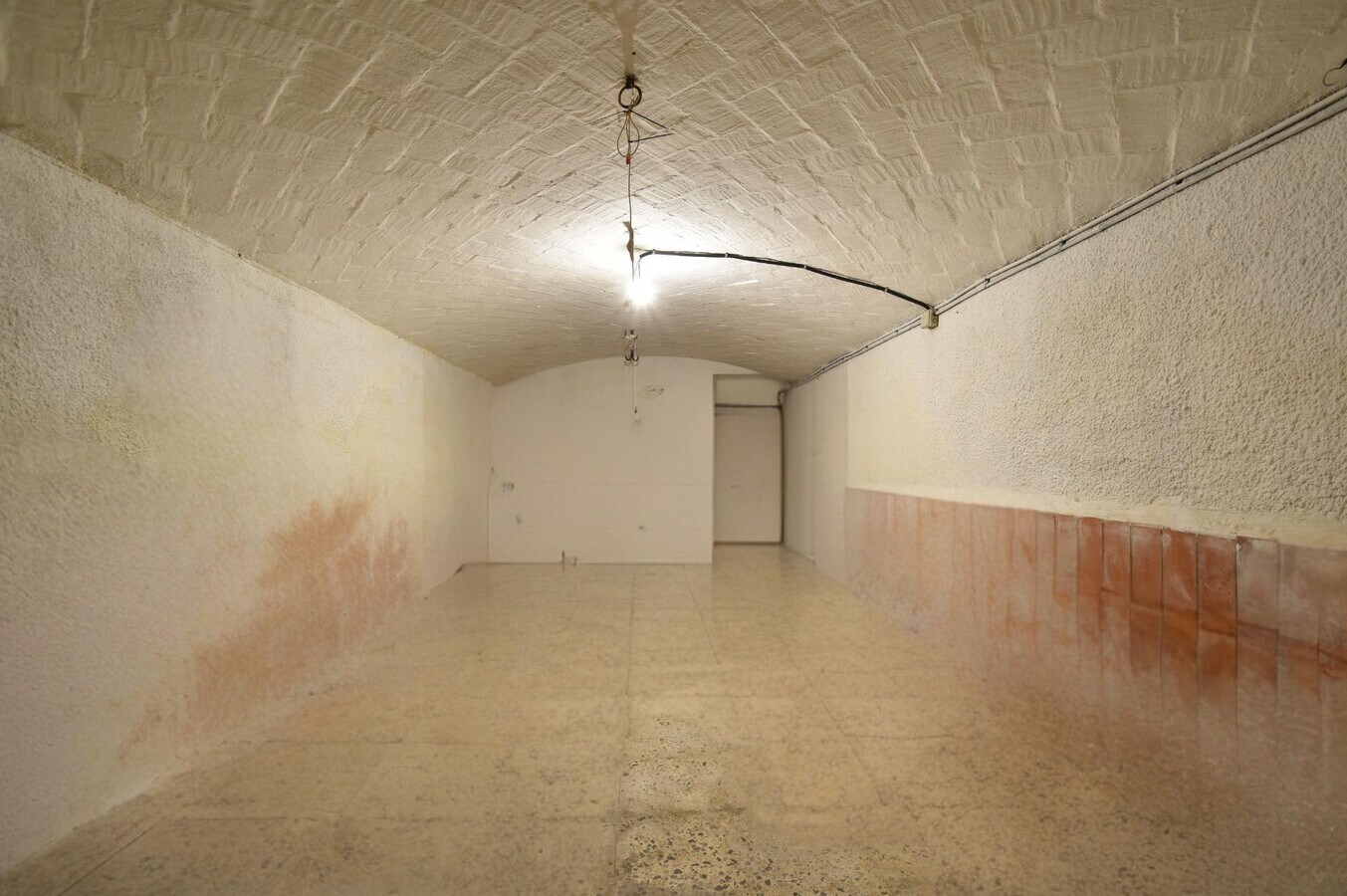 Vilanova i la Geltrú, BAR 08800 - Unit - - - Interior Photo - Image 2 of 4