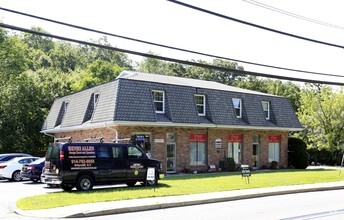 522 N State Rd, Briarcliff Manor, NY for rent Primary Photo- Image 1 of 3