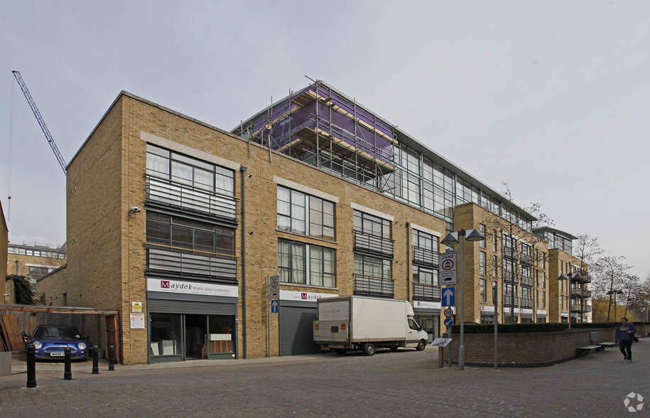 Ferry Ln, Brentford for sale - Building Photo - Image 3 of 3