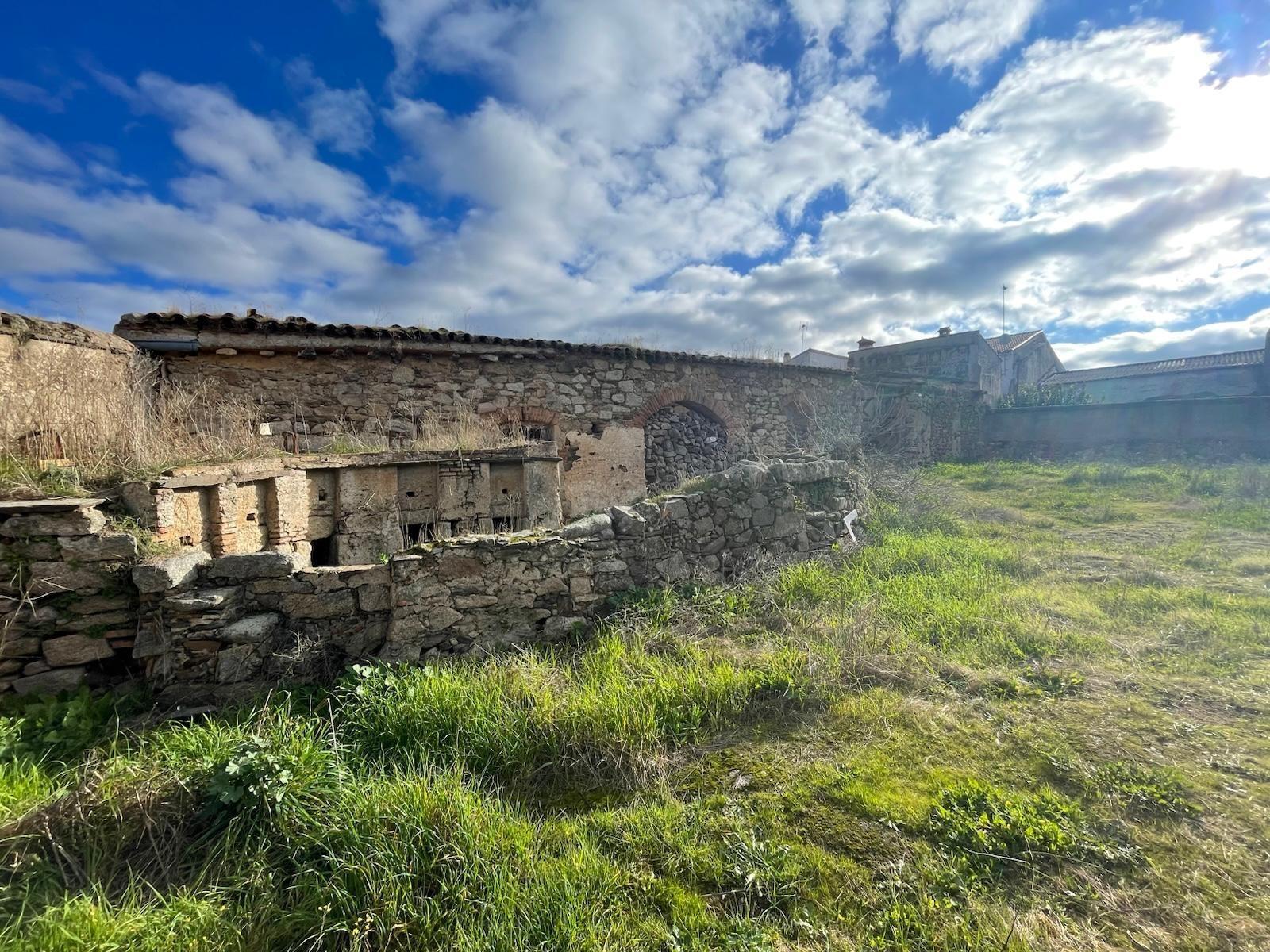 Land in Arroyo de la Luz, Cáceres for sale Primary Photo- Image 1 of 7