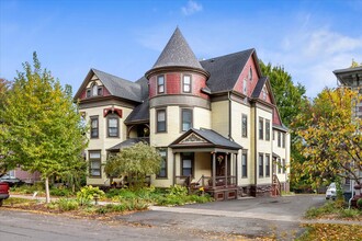 218 Green St, Syracuse, NY for sale Primary Photo- Image 1 of 1