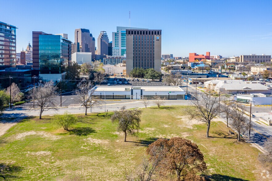 1126 N Saint Marys St, San Antonio, TX for rent - Aerial - Image 2 of 13