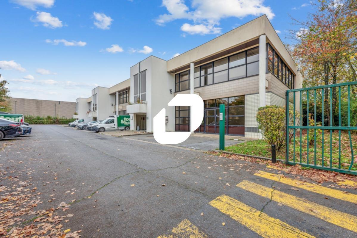 Office in Lognes to rent Building Photo- Image 1 of 15