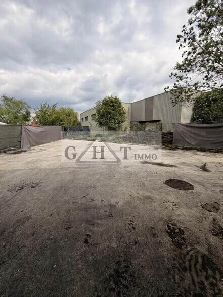 Industrial in Wissous to rent - Building Photo - Image 3 of 5