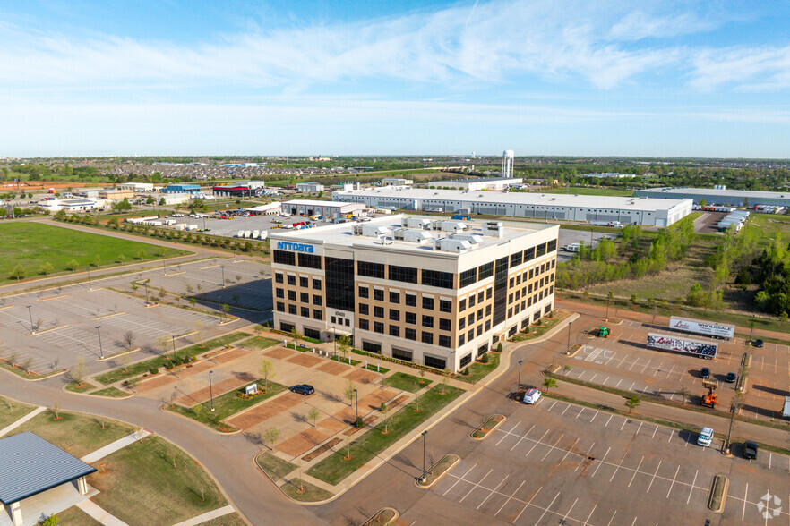 10401 W Reno Ave, Oklahoma City, OK for rent - Aerial - Image 3 of 5